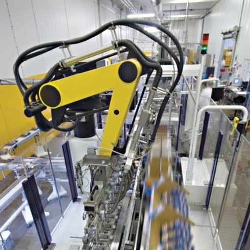 现代食品工厂生产线,食品和饮料,机器控制,工业自动化.
